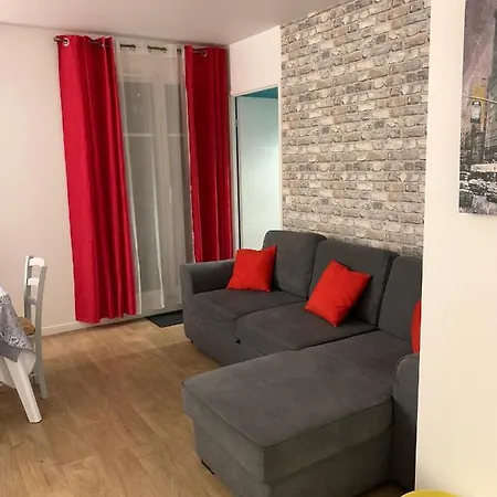 Apartment Disney, Very Spacious Comfortable 3 Bedrooms Family Apartment, 8 Pers, Wifi, Netflix *