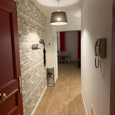 Disney, Very Spacious Comfortable 3 Bedrooms Family Apartment, 8 Pers, Wifi, Netflix Apartment Chessy (Seine-et-Marne)