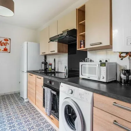 Appartement Disney, Very Spacious Comfortable 3 Bedrooms Family Apartment, 8 Pers, Wifi, Netflix