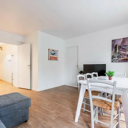 Disney, Very Spacious Comfortable 3 Bedrooms Family Apartment, 8 Pers, Wifi, Netflix Chessy (Seine-et-Marne)