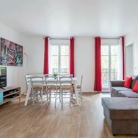 Disney, Very Spacious Comfortable 3 Bedrooms Family Apartment, 8 Pers, Wifi, Netflix Apartment Chessy (Seine-et-Marne)