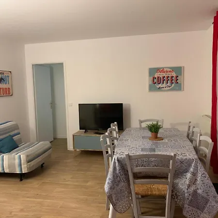 Disney, Very Spacious Comfortable 3 Bedrooms Family Apartment, 8 Pers, Wifi, Netflix * 谢西