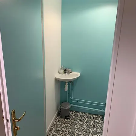 公寓 Disney, Very Spacious Comfortable 3 Bedrooms Family Apartment, 8 Pers, Wifi, Netflix